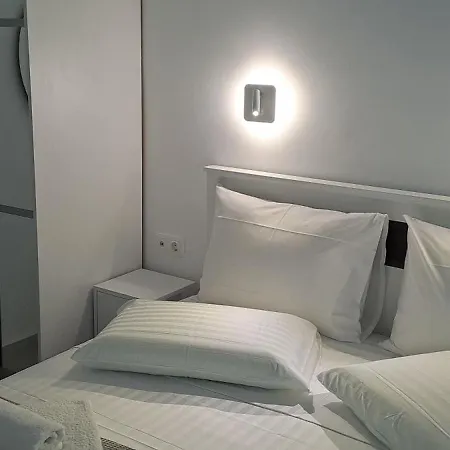 Διαμέρισμα Dinas Πίσω Λιβάδι