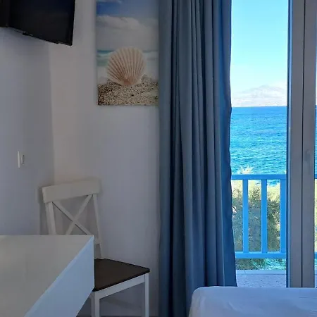 Dinas Piso Livadi