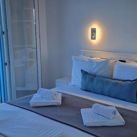 Dinas Apartamento *