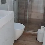 Dinas דירה פיסו ליבאדי