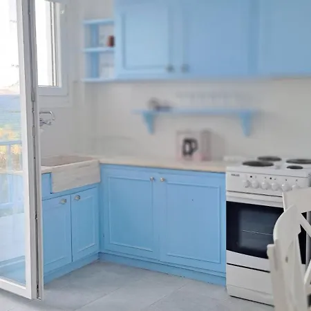 Dinas Διαμέρισμα Πίσω Λιβάδι